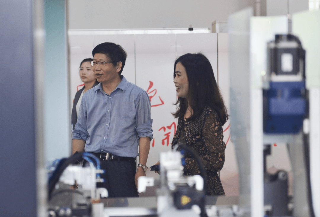 产教融合 共享共赢 | 火炬石墨烯新材料与东海学院共建学生就业实习基地