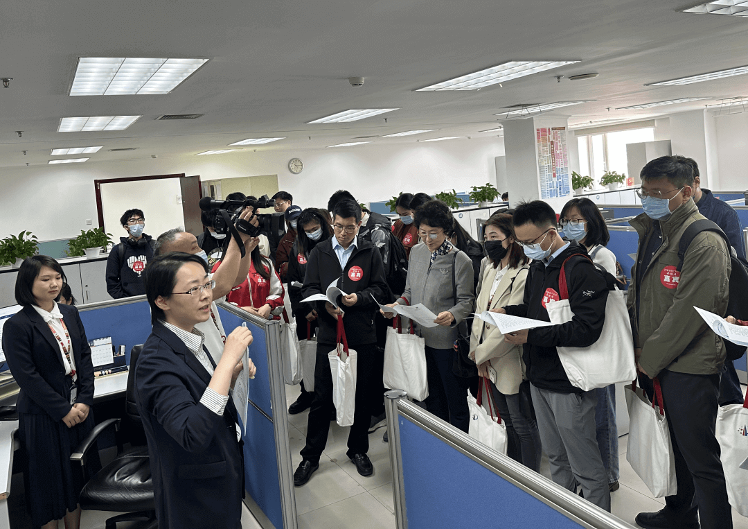 九三学社知识产权局支社联合北京石墨烯研究院支社参加我局开放日活动