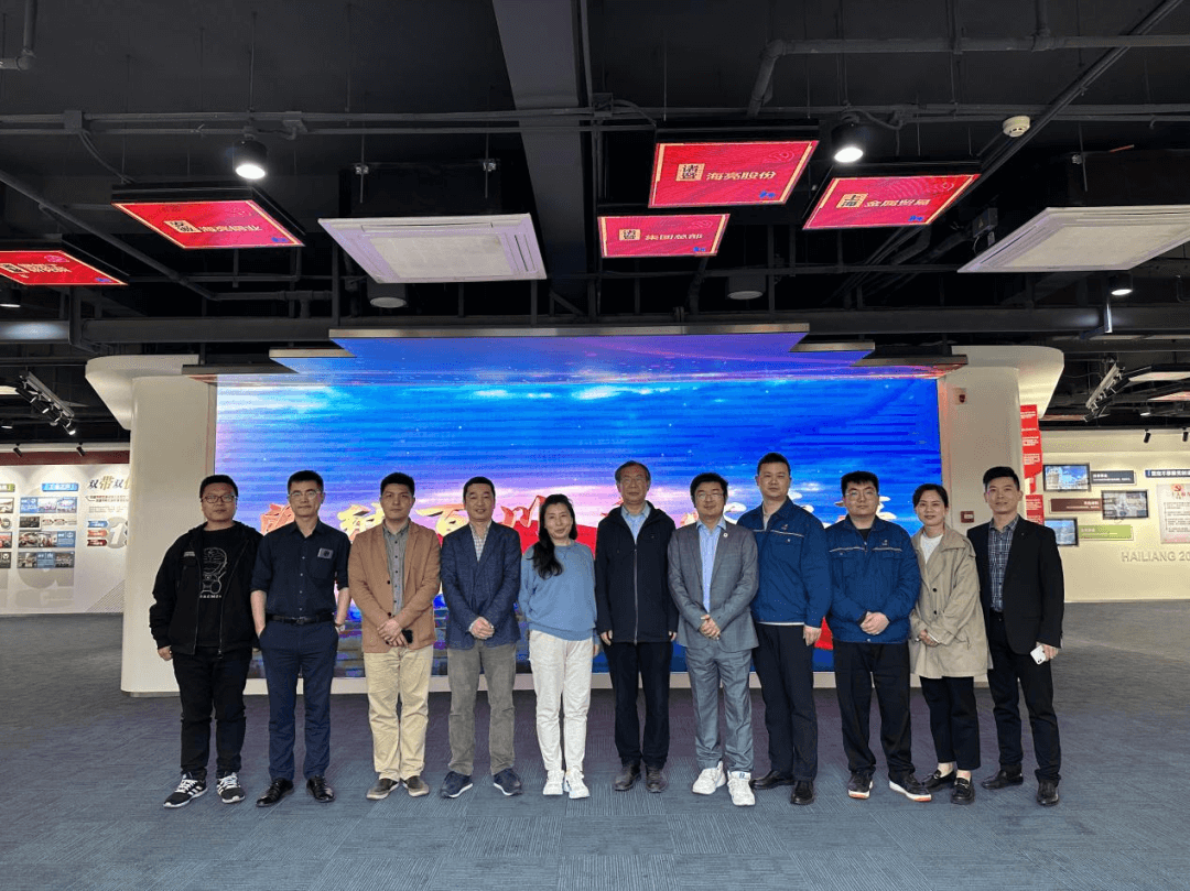 为高质量发展蓄势赋能！石墨烯产业专家调研团国家石墨烯创新中心石墨烯联盟（CGIA）秘书长胡振鹏一行调研诸暨产业