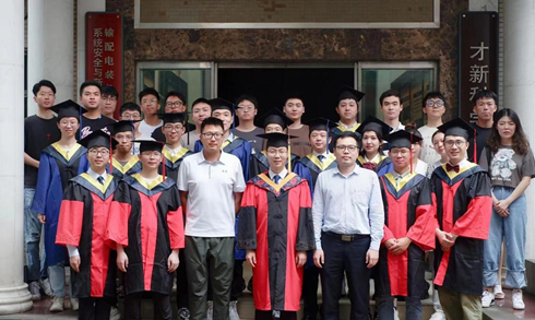 重庆大学李剑/夏圣垣等《Applied Physics Letters》：基于忆阻器与力学传感器的“感存算一体”力学感知系统