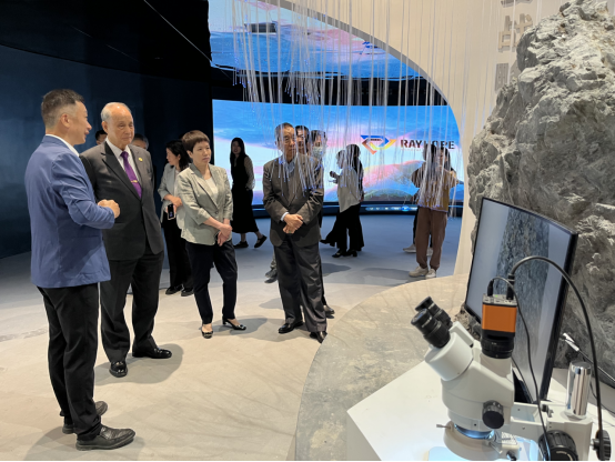 原国民党中央秘书长、原海基会董事长林中森莅临煜和科技馆