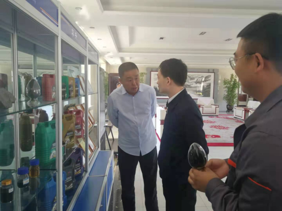 黑龙江省鹤岗市市委常委 副市长陈苏一行莅临华升集团为首批诚信企业授码并参观指导