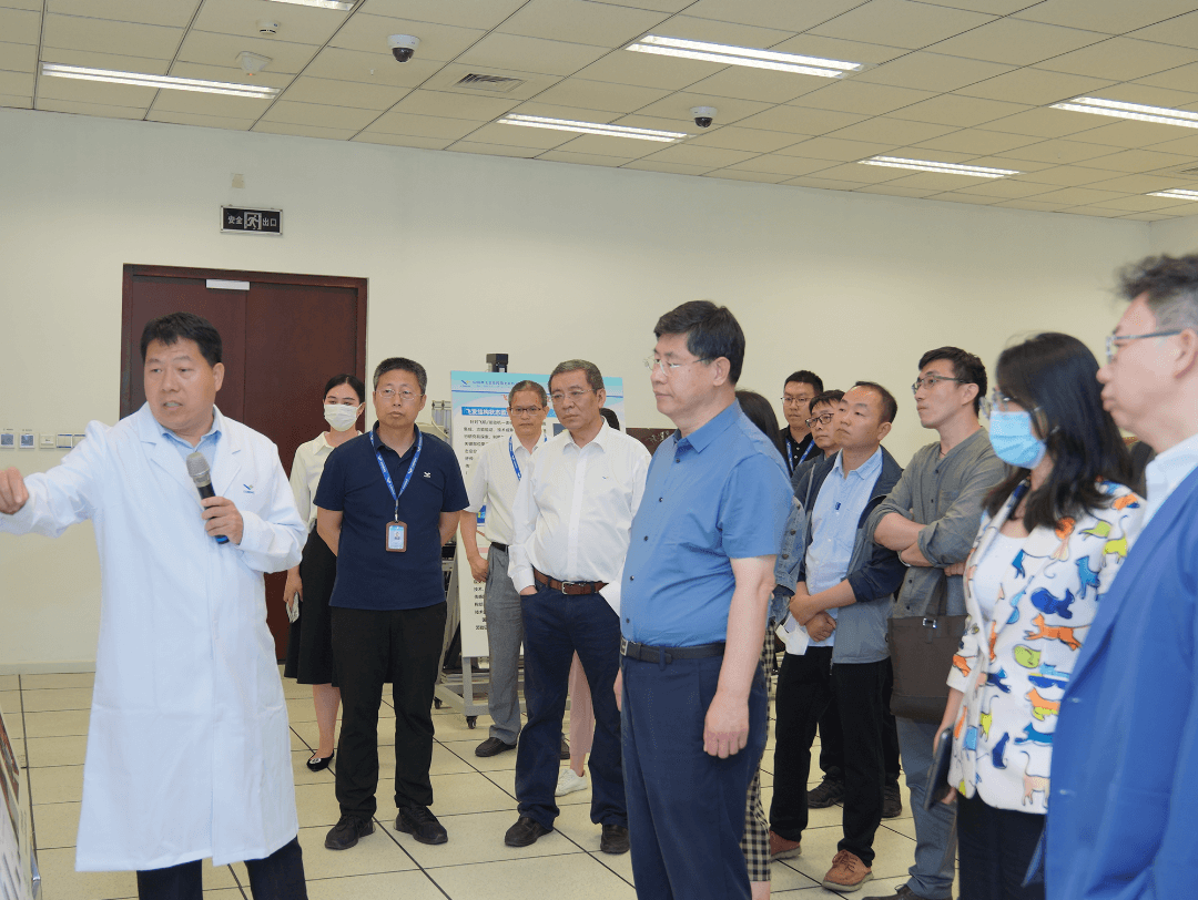 刘忠范院长一行调研中国商飞北京民用飞机技术研究中心