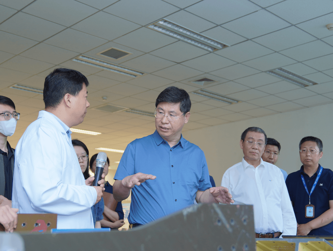 刘忠范院长一行调研中国商飞北京民用飞机技术研究中心