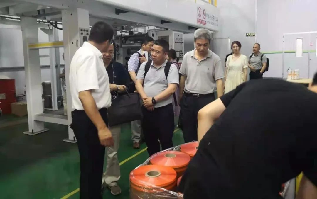 浙江省石墨烯制造业创新中心顺利通过现场验收