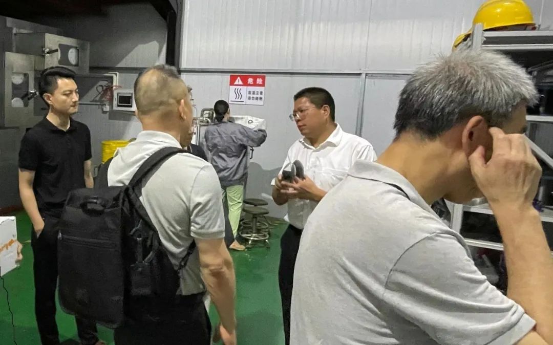 浙江省石墨烯制造业创新中心顺利通过现场验收