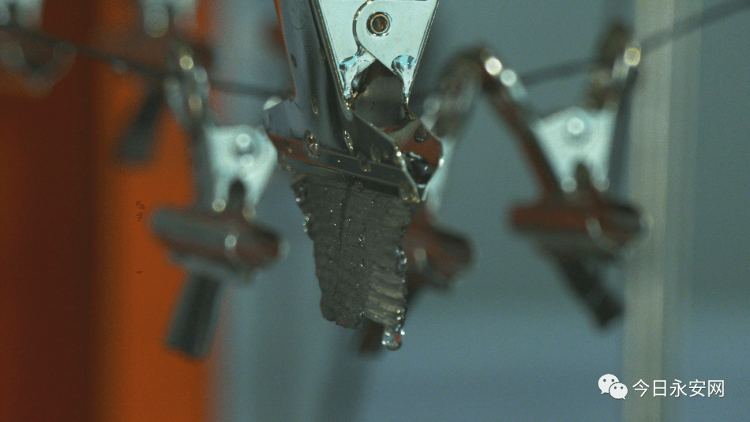 石墨和石墨烯产业园：石墨烯制品生产项目进展顺利