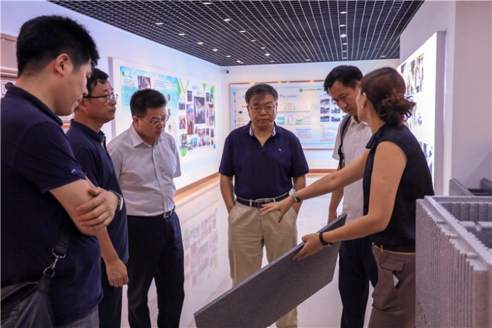 中国石墨烯产业技术创新战略联盟秘书长李义春莅临开展石墨烯调研