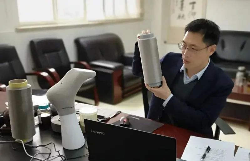 浙江大学高超教授：与石墨烯十余年的不解之缘，左手上书架，右手上货架！