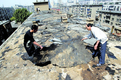 「双创风采」让建筑物穿上能防水的石墨烯“雨衣”，这家企业给建筑防水出新招