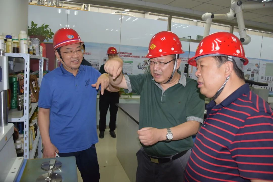 烯润科技“十三五”国家重点研发计划 “重大装备用矿物减摩修复材料制备技术及应用示范”课题生产示范线现场验收会完美收官