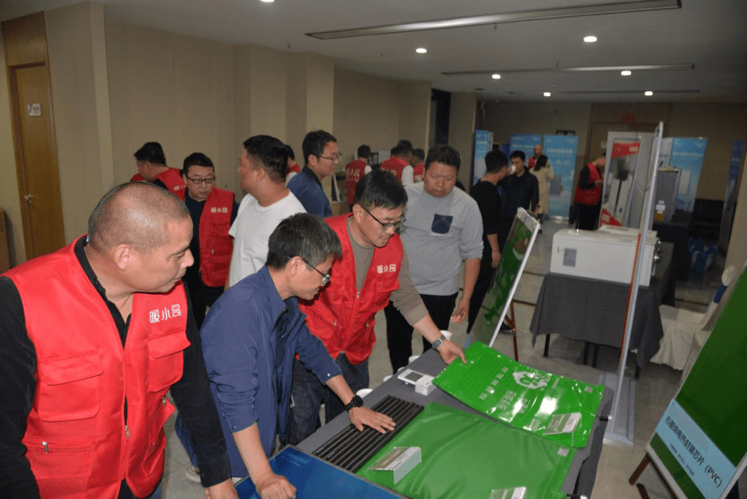 才聚中原，“豫”见石墨烯｜利物盛首次亮相河南“暖小哥”技术交流会