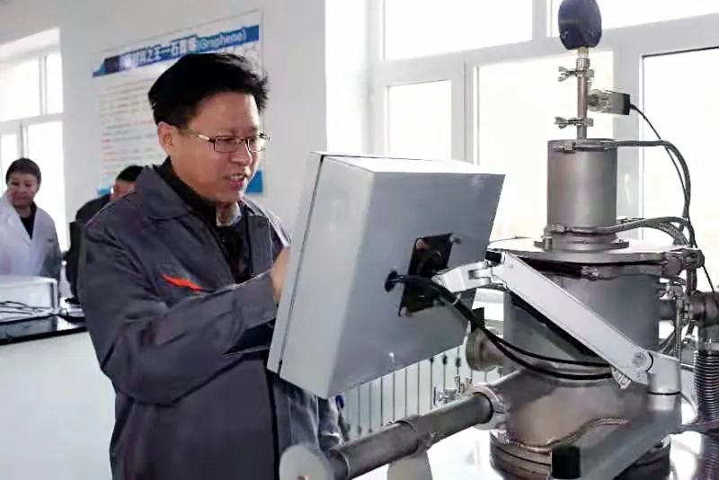 【专访】华升石墨烯润滑油—船用油市场的闯入者 | 航运界