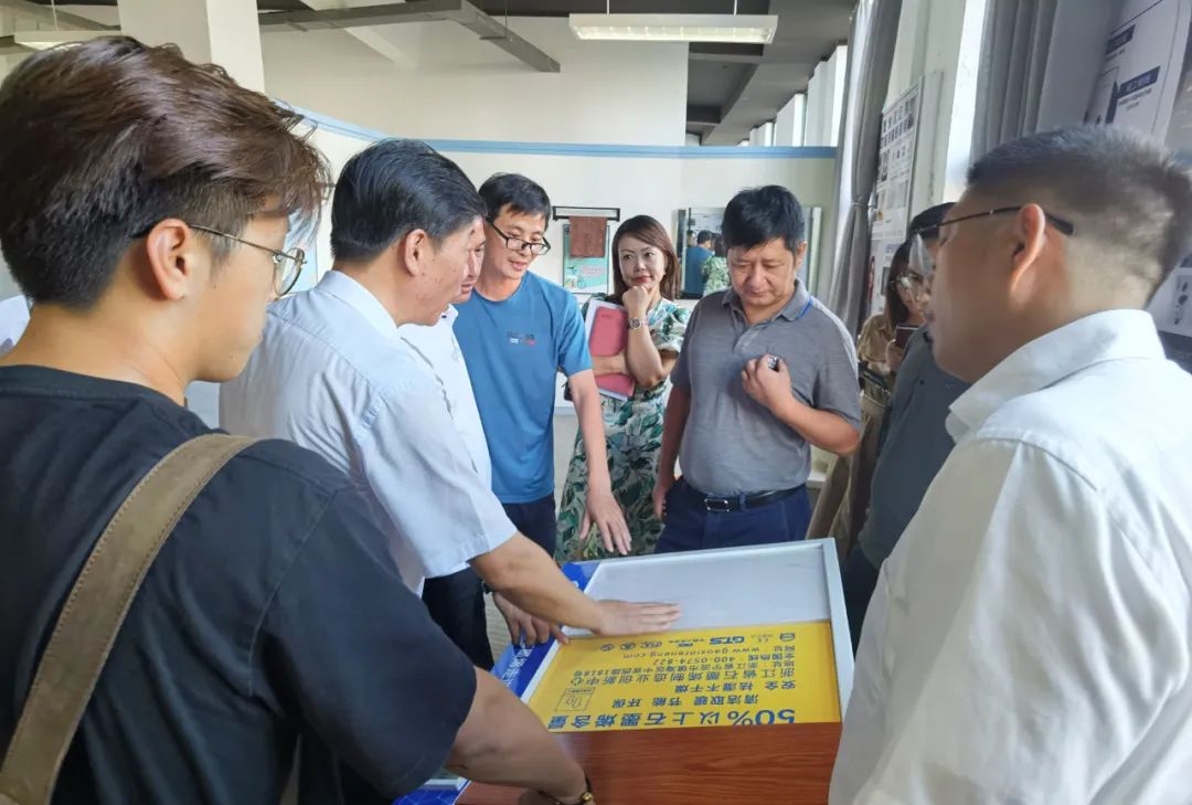 东投集团、海江投资领导一行考察浙江省石墨烯制造业创新中心