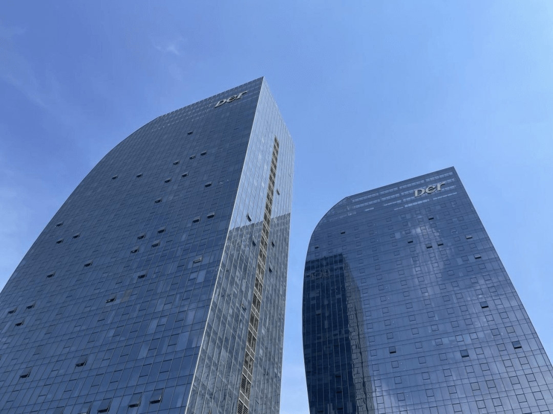 德尔未来股东会见闻 | 现场体验石墨烯产品，汝继勇：做石墨烯要和做芯片一样耐得住寂寞