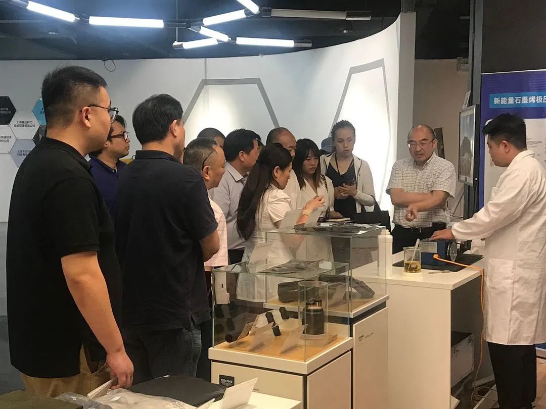 上海市石墨烯产业技术功能型平台负责人获2021年上海科普教育创新奖