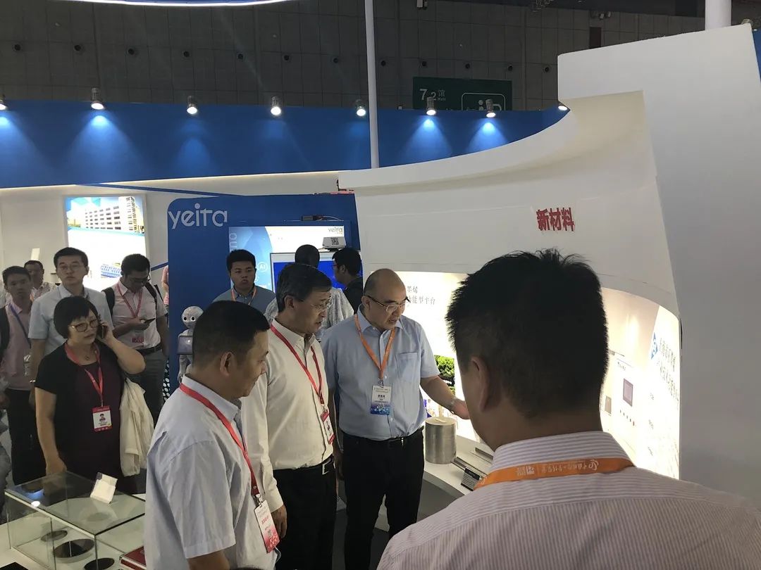 上海市石墨烯产业技术功能型平台负责人获2021年上海科普教育创新奖