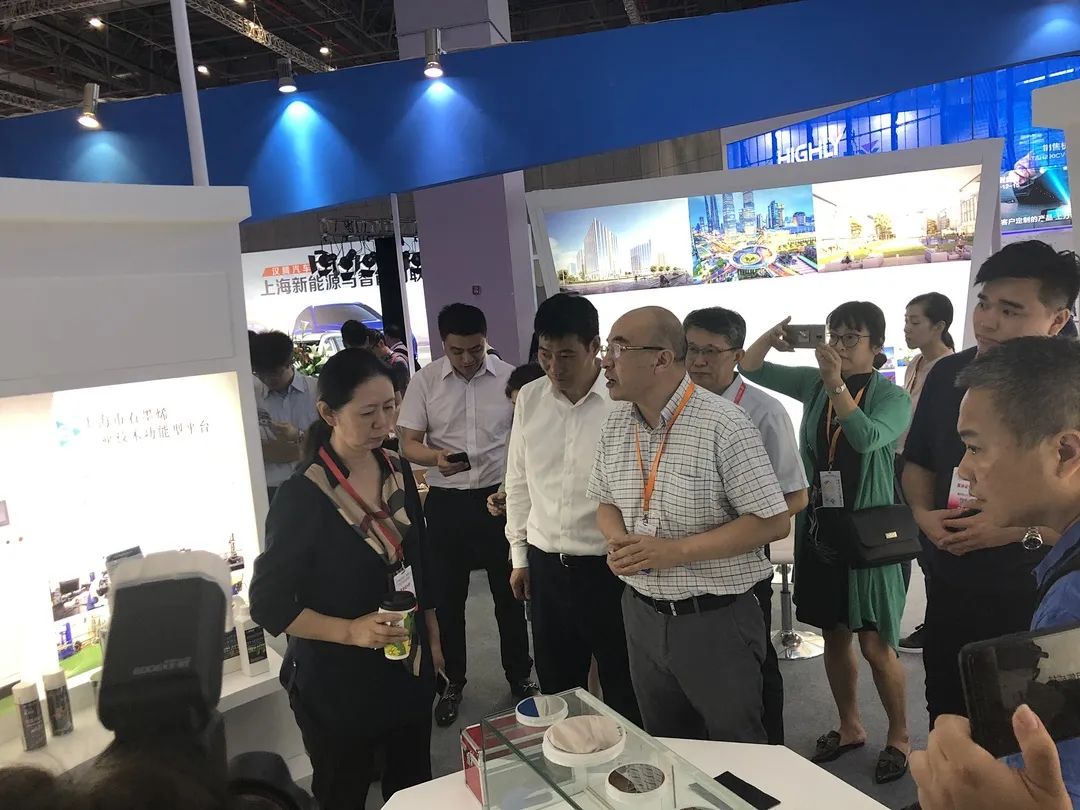 上海市石墨烯产业技术功能型平台负责人获2021年上海科普教育创新奖