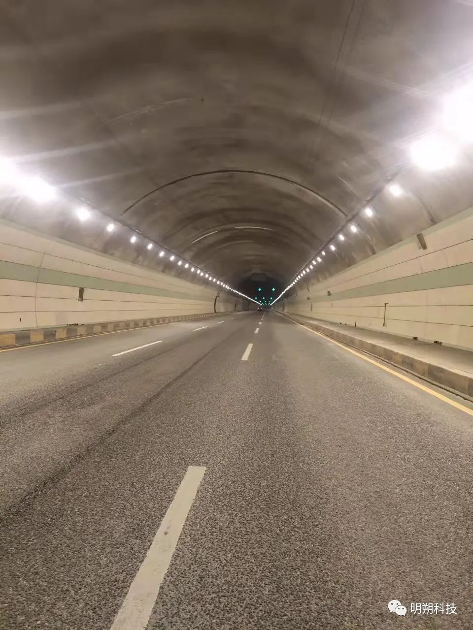 湖州明朔助力贵阳减碳｜贵阳白云区路灯项目 通过技术升级助力实现双碳目标