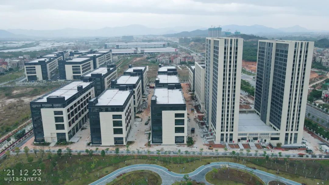 收官！火炬石墨烯新材料孵化基地项目顺利竣工预验收