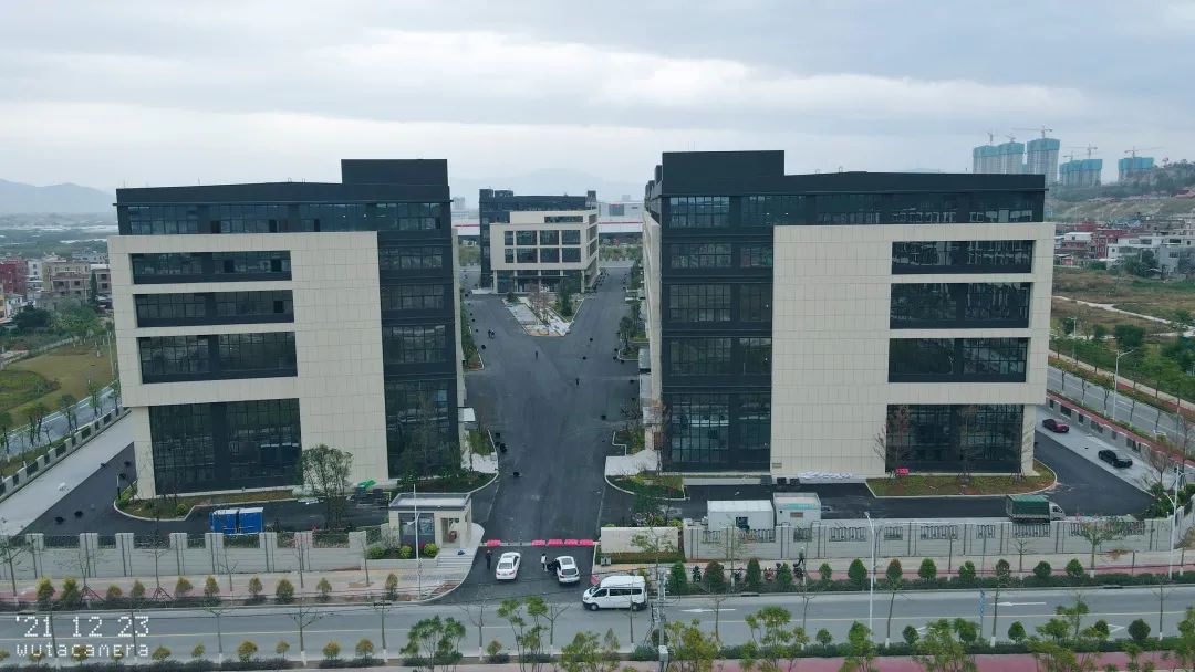 收官！火炬石墨烯新材料孵化基地项目顺利竣工预验收