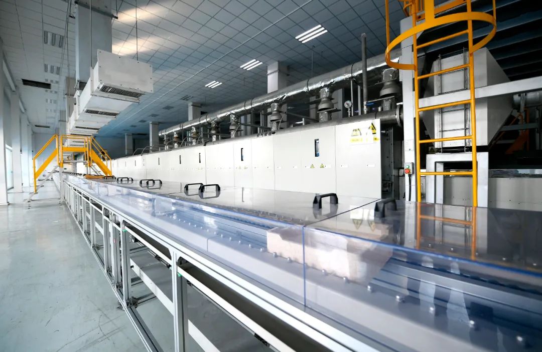 另辟蹊径弯道超车：汉尧石墨烯深耕锂电为新能源汽车“强心”