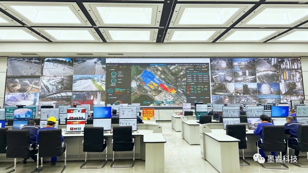 科技链心 勇攀高峰丨墨睿科技赴云天墨睿石墨烯生产基地交流学习