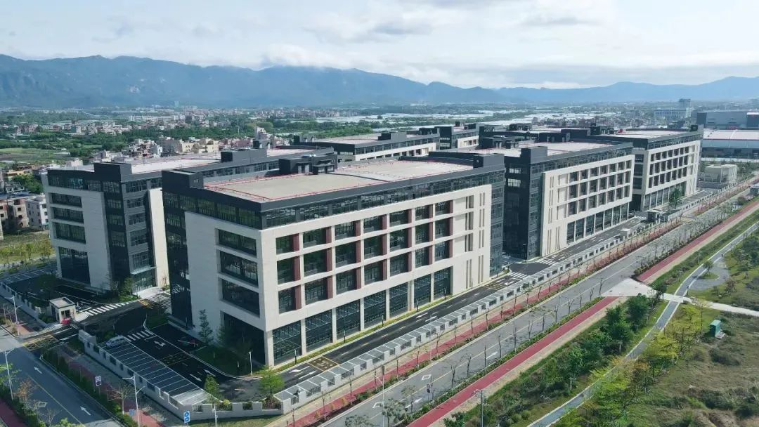 赞！火炬石墨烯新材料产业园即将投入使用！