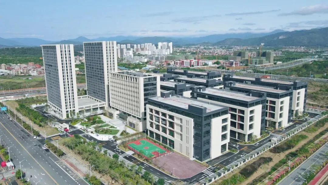 赞！火炬石墨烯新材料产业园即将投入使用！