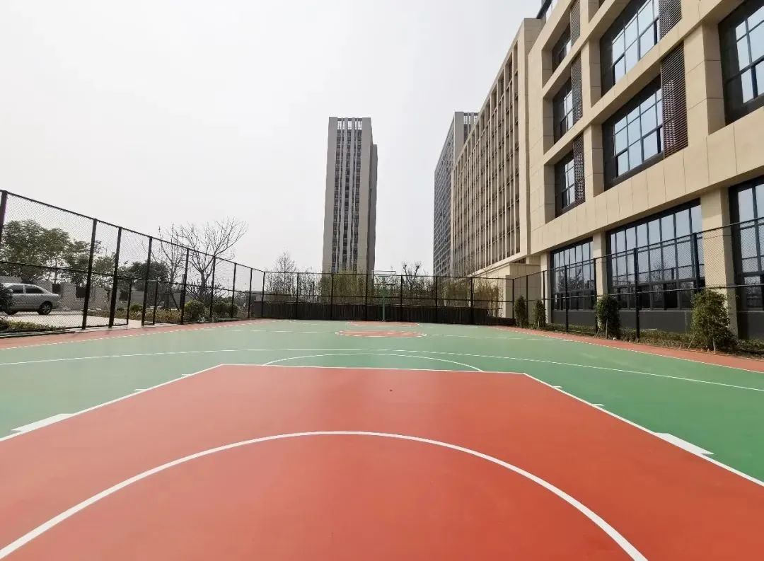 赞！火炬石墨烯新材料产业园即将投入使用！