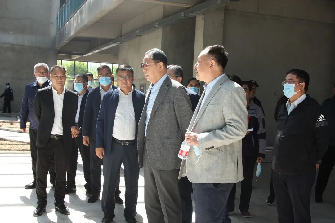 宁夏回族自治区党委副书记、银川市委书记姜志刚及相关领导一行莅临宁夏墨工科技观摩指导工作