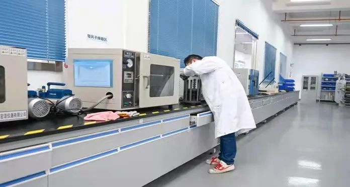 有束光 | 汉烯科技总经理胡涛：我们要成为中国的杜邦和巴斯夫