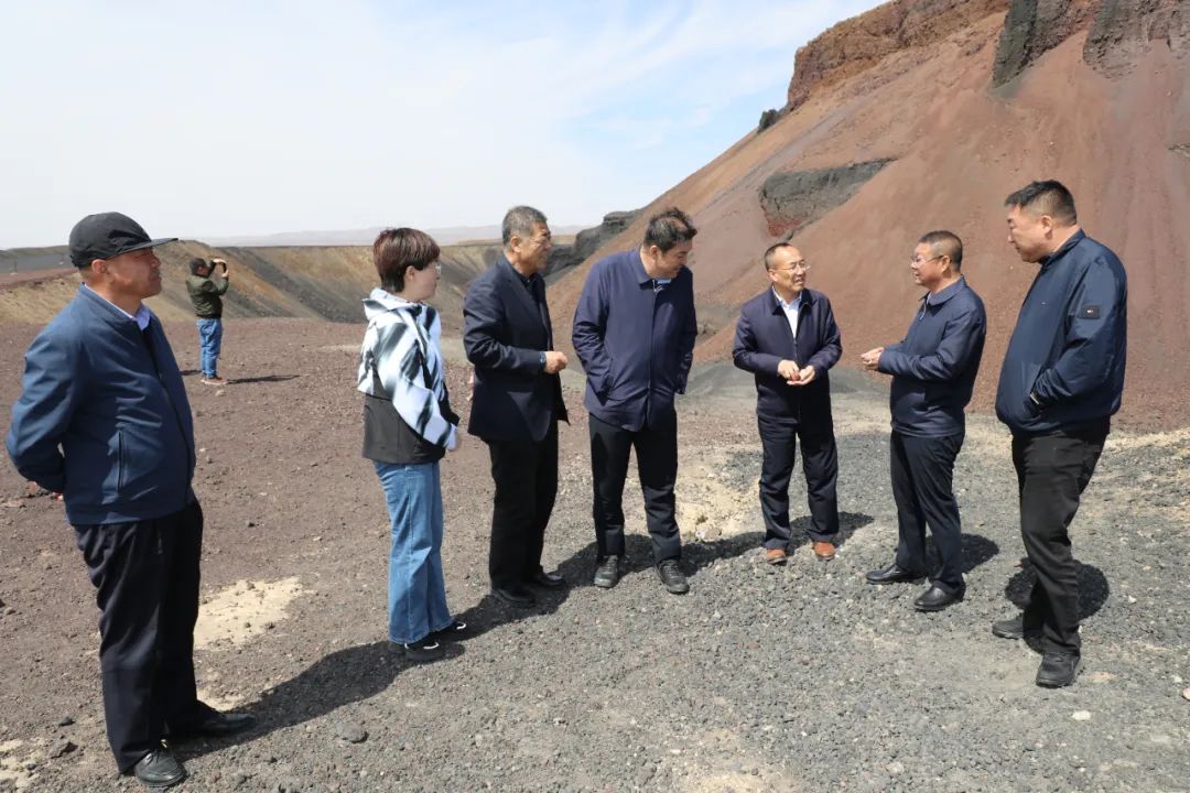 【头条】乌兰察布市人大常委会主任史良赴察右后旗开展调研