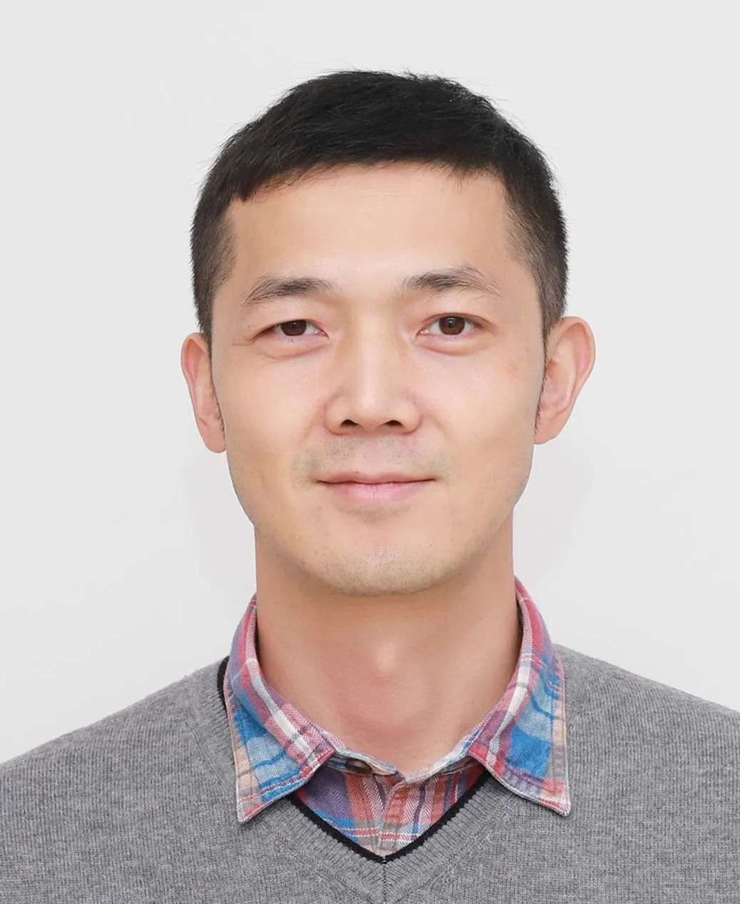 高烯科技四位优秀员工获评良渚街道优秀产业职工！