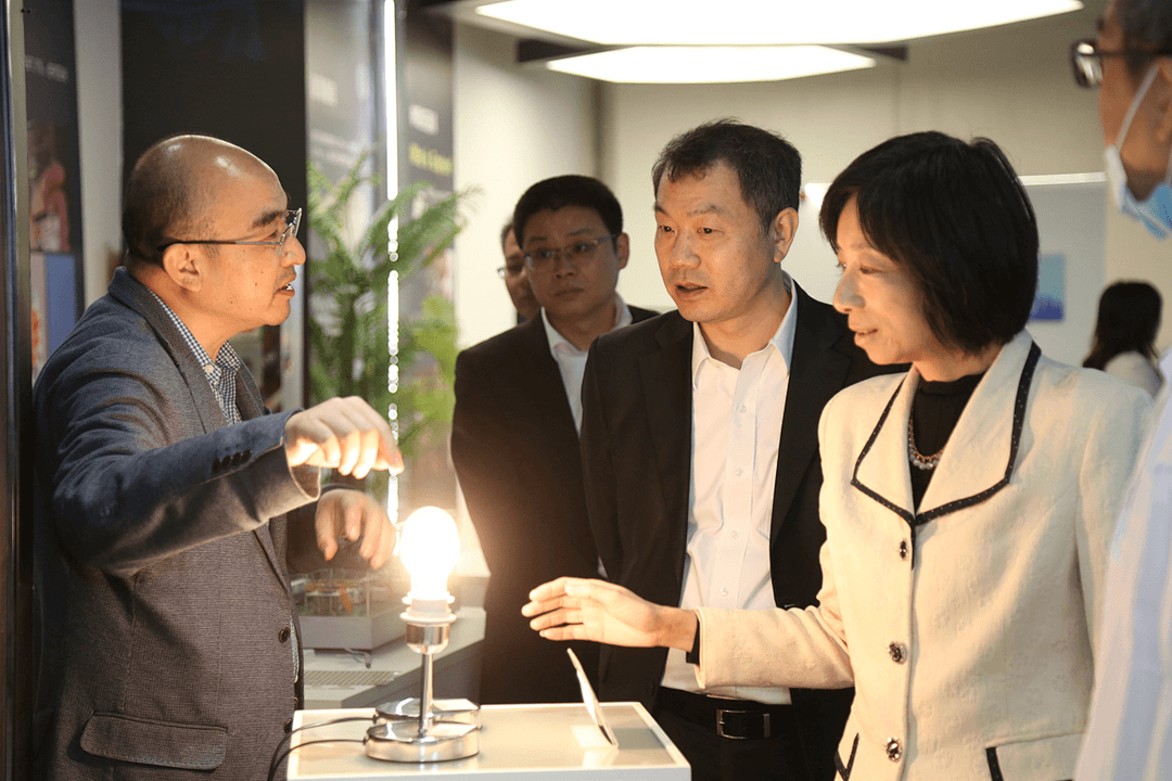 上海市石墨烯产业技术功能型平台负责人获2021年上海科普教育创新奖