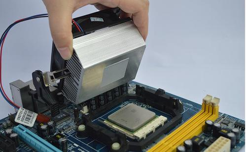 石墨烯复合导热脂助力材料界面散热