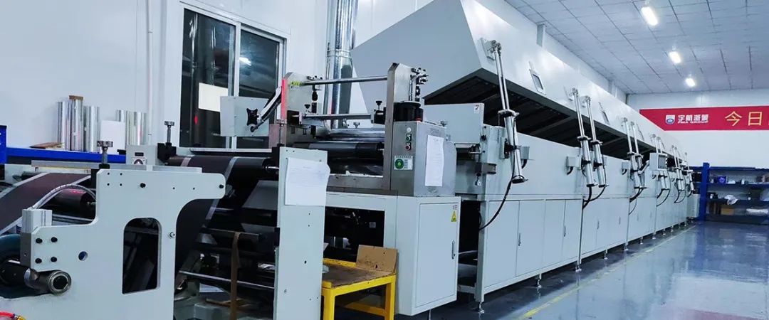 首次突破！大尺寸石墨烯高精密发热膜技术！