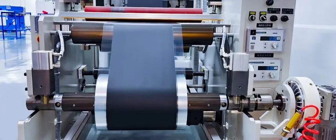 首次突破！大尺寸石墨烯高精密发热膜技术！