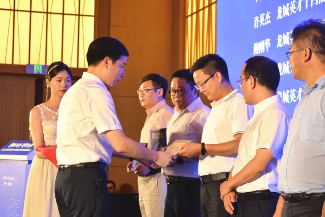 谋篇“两湖”创新区 西太湖加速推进石墨烯产业发展