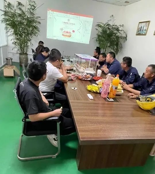 温暖的生日会，第六元素陪你一起过！