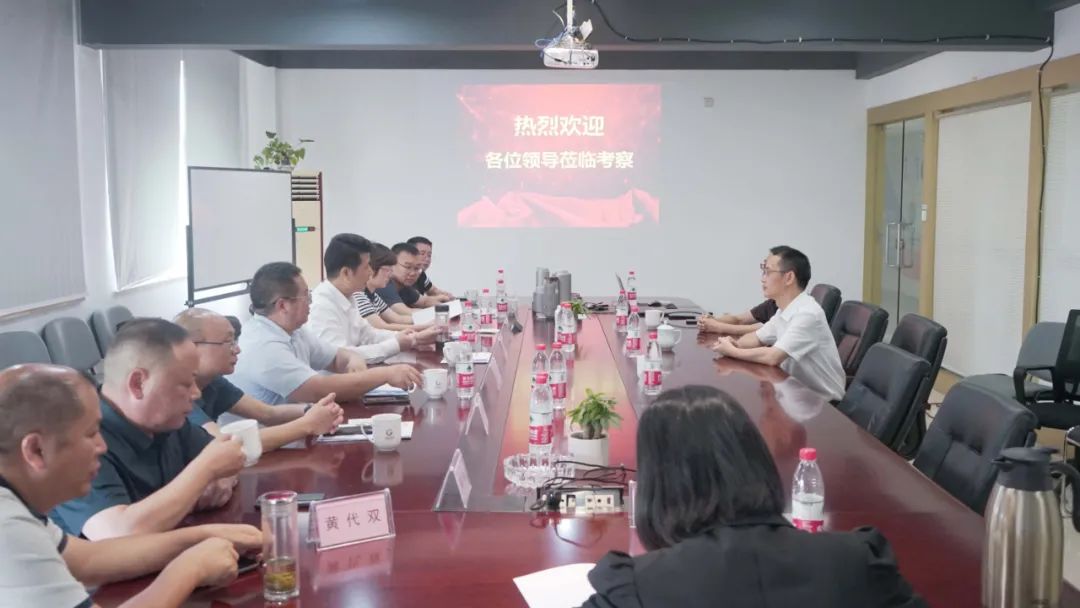 湖北省利川市委书记刘智勇一行莅临高烯科技调研指导!