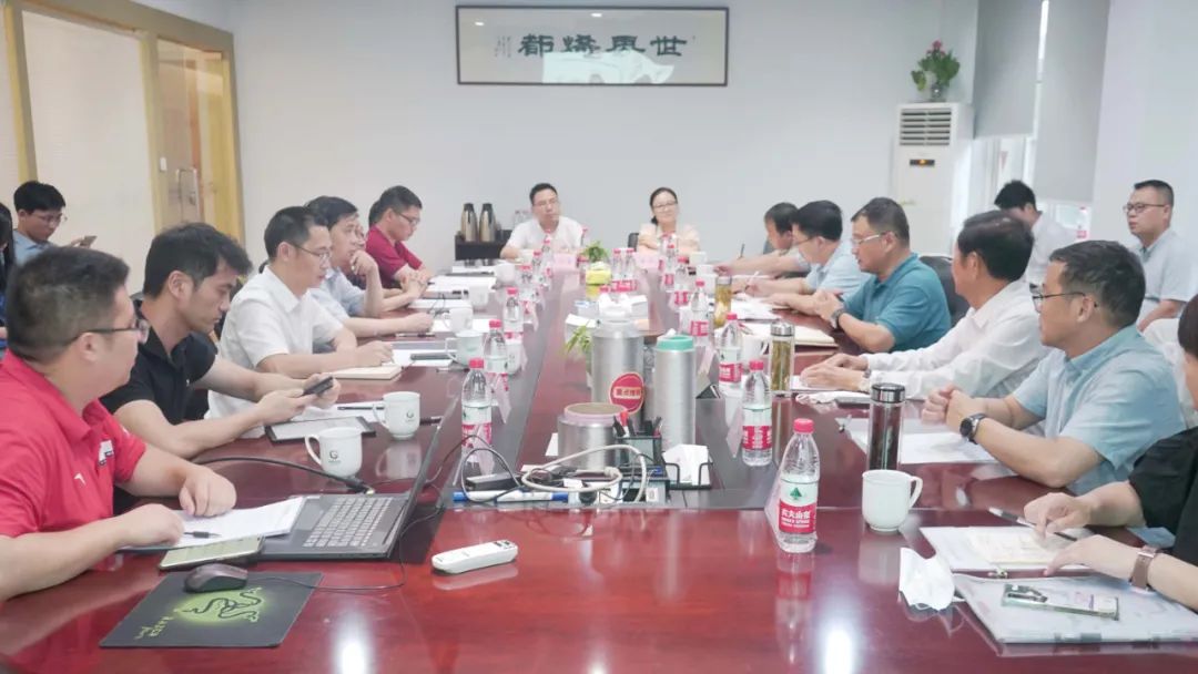 安徽省南陵县委书记李新宇与芜湖顺荣汽车部件有限公司董事长吴绪顺一行莅临高烯科技调研指导!