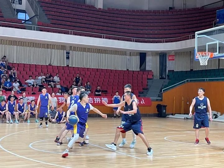 比赛精彩“篮”不住！2022年“富烯杯”篮球赛完美落幕