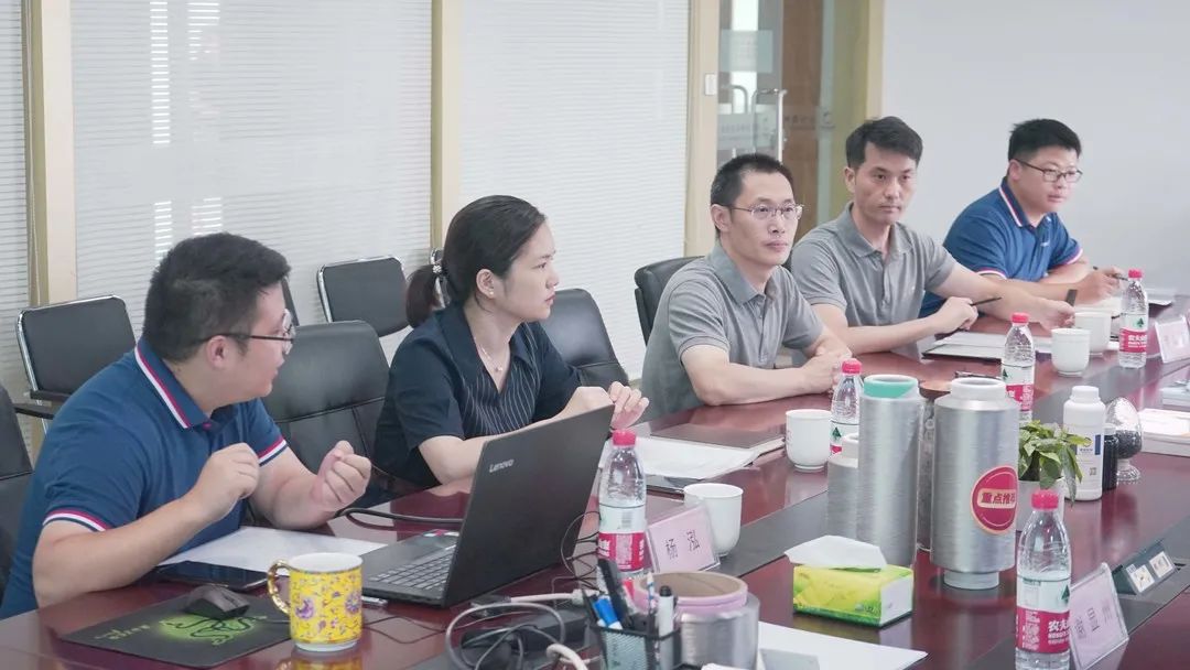 湖北省宜昌市猇亭区区委副书记、区政府区长左晓一行莅临高烯科技调研指导!