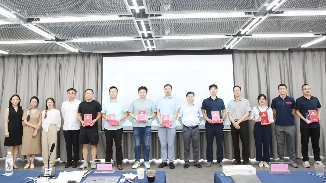 第一届“烯美天下”杯石墨烯应用科技创新创业大赛圆满落幕！