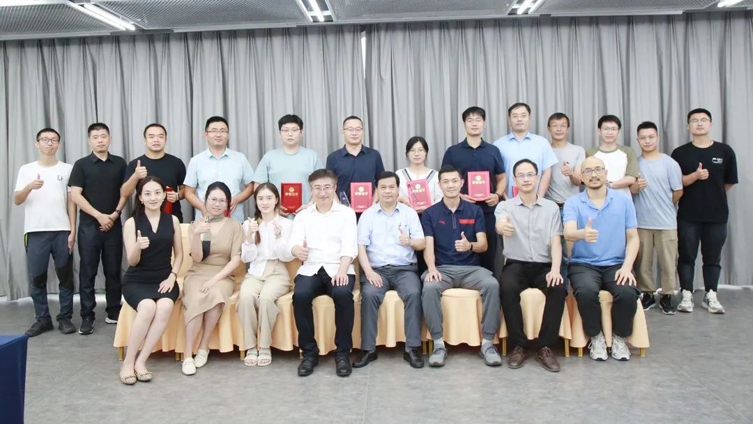 第一届“烯美天下”杯石墨烯应用科技创新创业大赛圆满落幕！