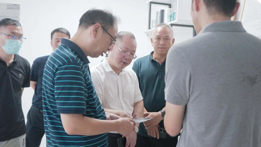 湖南耒阳经济开发区管理委员会副主任郭伟一行莅临高烯科技调研指导!