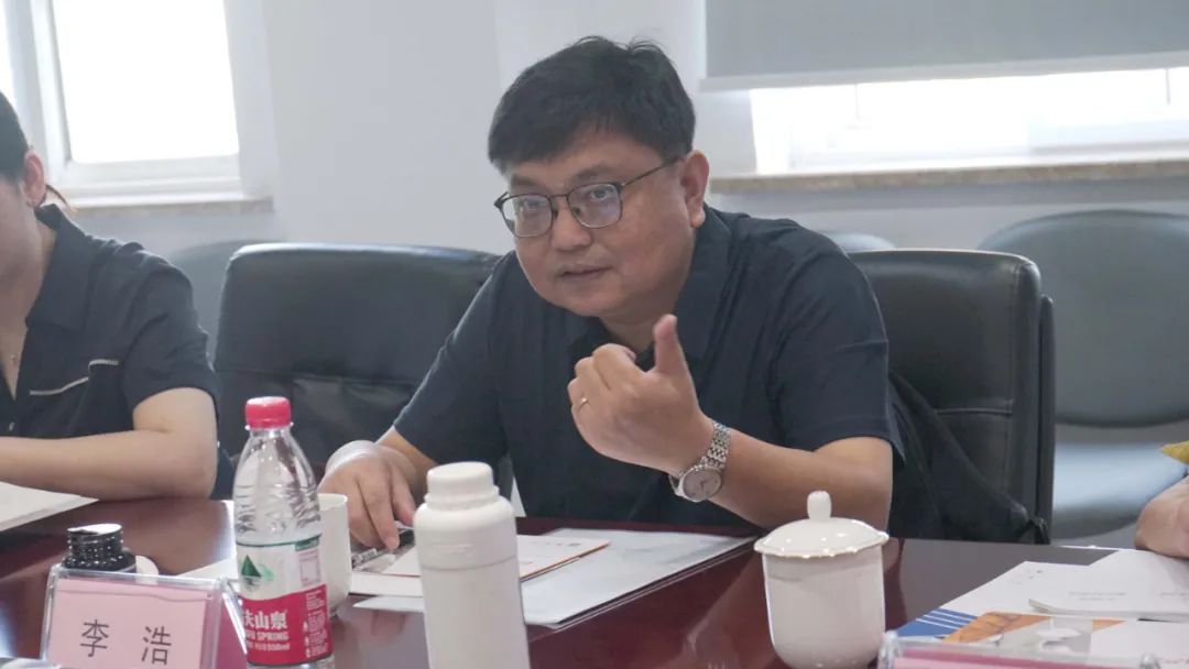 湖南株洲高新区经济合作局局长李浩一行莅临高烯科技调研指导!