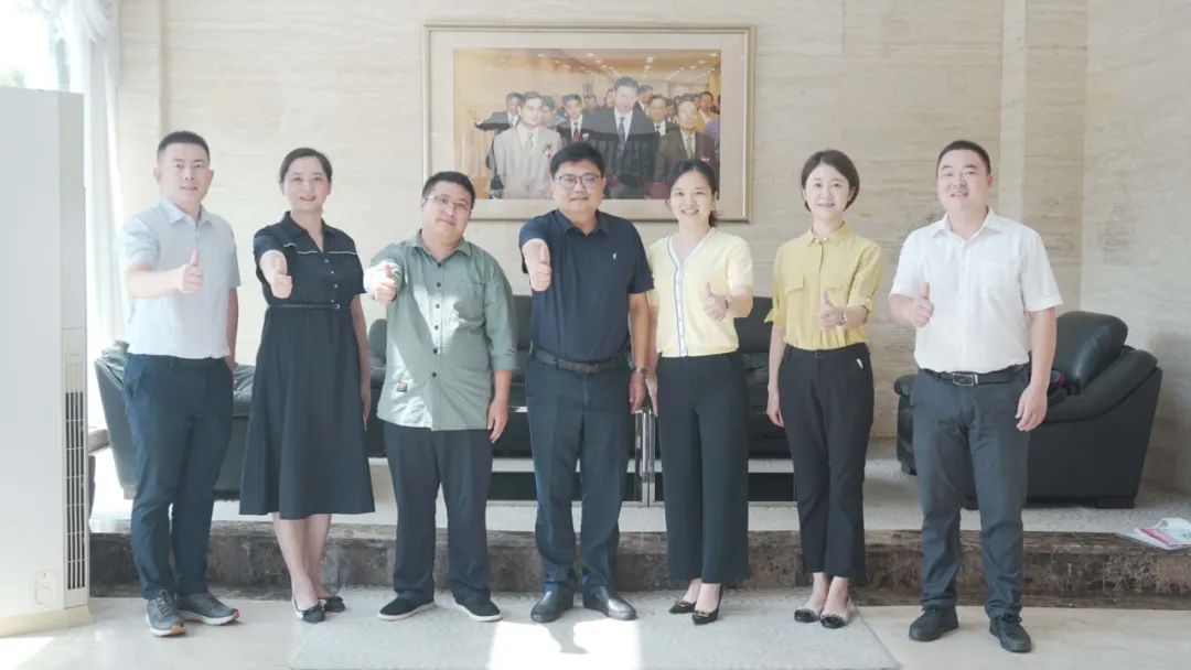 湖南株洲高新区经济合作局局长李浩一行莅临高烯科技调研指导!