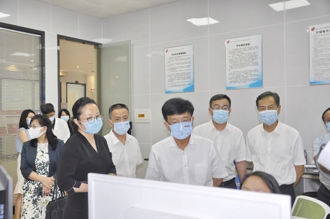 云南省副省长杨斌一行调研火炬石墨烯